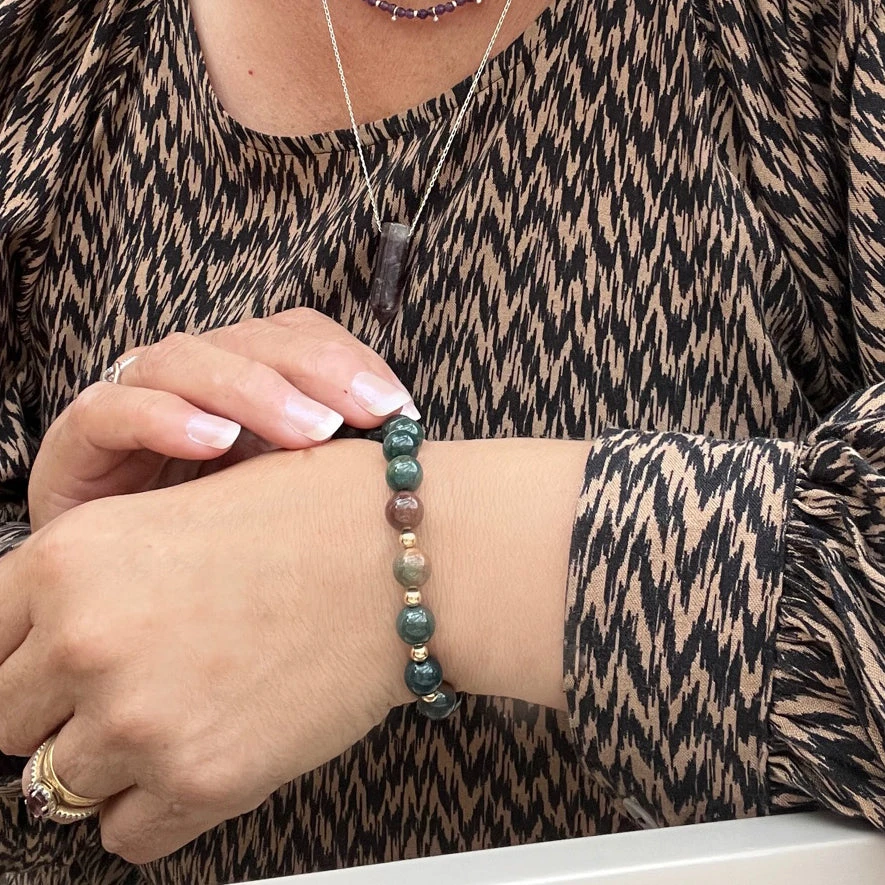 Bloodstone Gemstone Bracelet – 8mm Healing Crystal Beads For Strength & Vitality(Bloodstone Gemstone Bracelet 8mm) 4 Bloodstone Gemstone Bracelet – 8mm Healing Crystal Beads For Strength & Vitality(Bloodstone Gemstone Bracelet 8mm) - Image 4