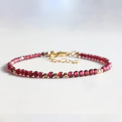 Garnet January Birthstone Bracelet – Dainty Faceted Beads, Handmade Jewellery(Garnet Dainty Bracelet)