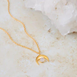 Crescent Moon Necklace With Rainbow Moonstone – Gold Vermeil Pendant(Crescent Moon Necklace With Rainbow Moonstone Gold Vermeil Pendant)