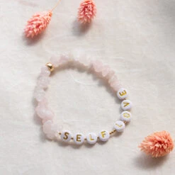 Personalised Rose Quartz Crystal Chip Bracelet – Custom Gift For Love & Healing(Personalised Rose Quartz Crystal Chip Bracelet)