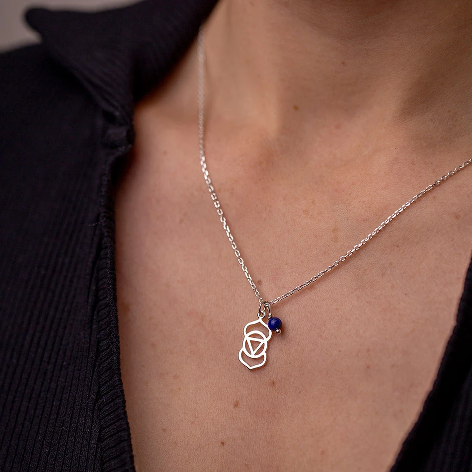 Third Eye Chakra Necklace – Lapis Lazuli Crystal Charm(Third Eye Chakra Necklace With Lapis Lazuli Charm) 3 Third Eye Chakra Necklace – Lapis Lazuli Crystal Charm(Third Eye Chakra Necklace With Lapis Lazuli Charm) - Image 3