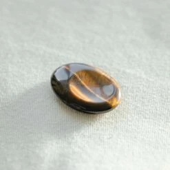 Tiger's Eye Thumb Stone(Tiger Eye Thumbstone)